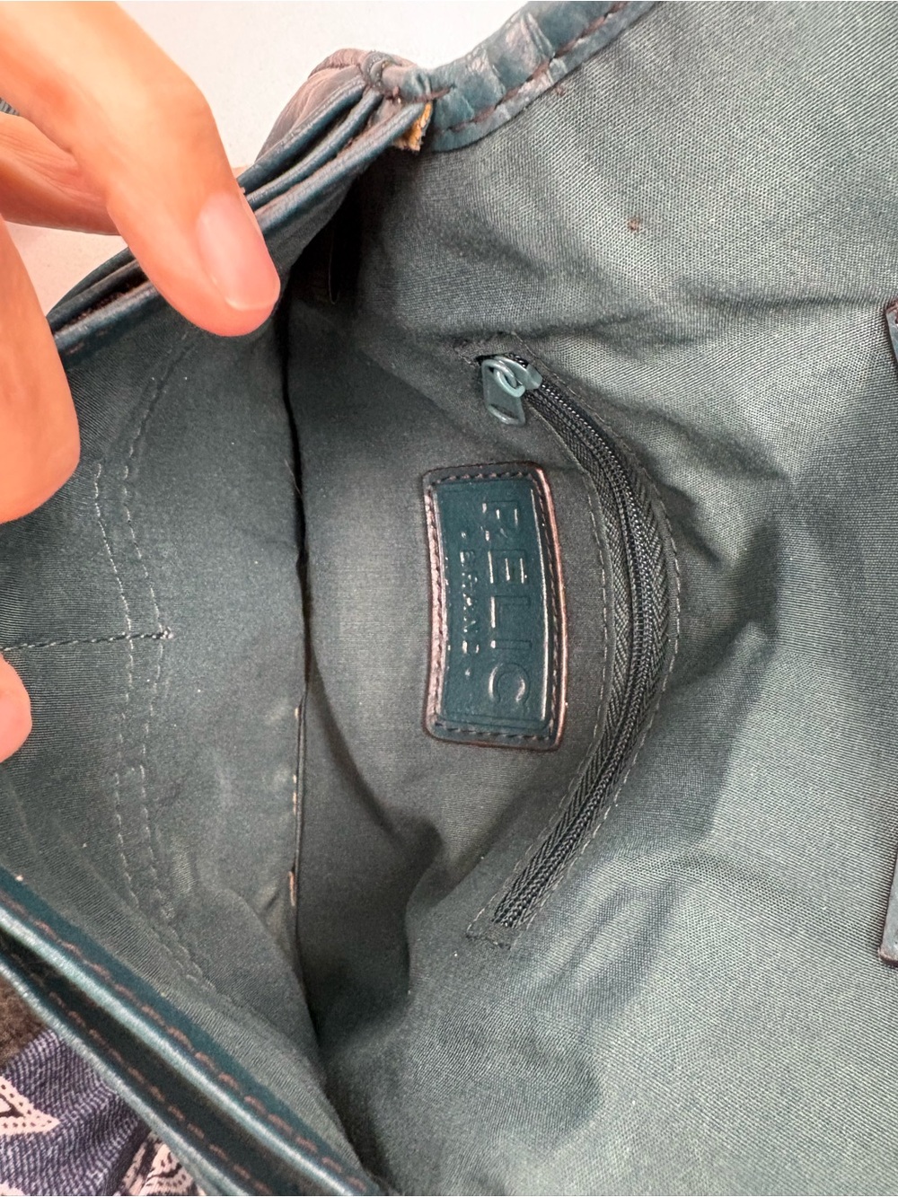 RELIC Teal Green Convertible Crossbody Clutch Wallet Purse - Picture 6 of 12